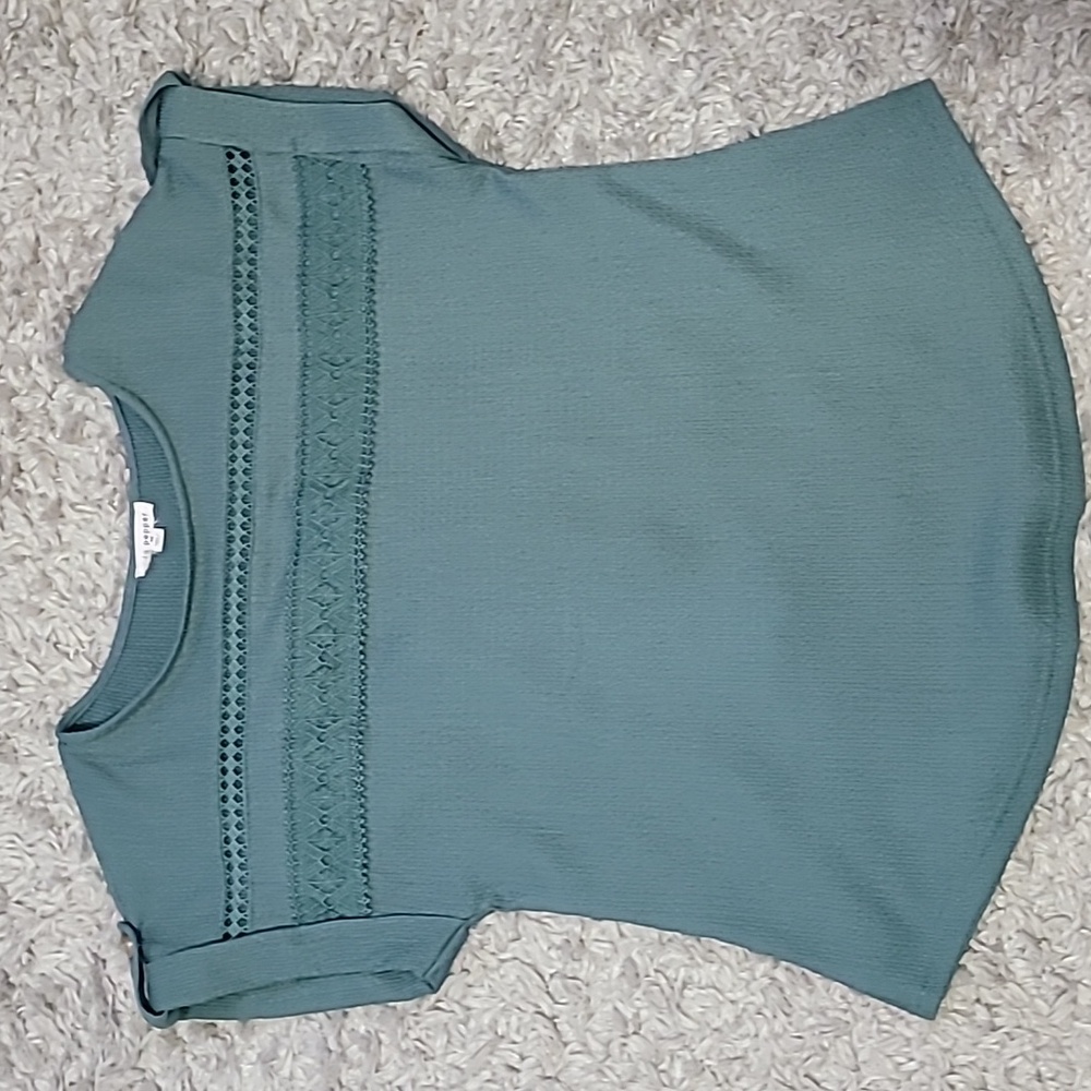 Short sleeve blouse with lace detail